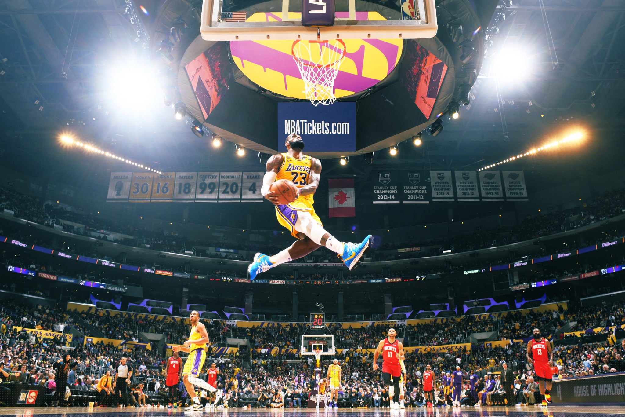 2024广网｜张帅正赛首日双打出战：老球员和老球迷相见很亲切